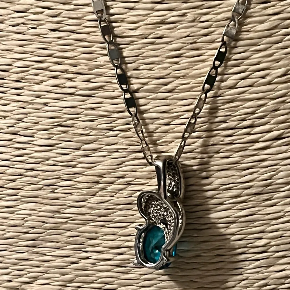 LOVED AUTHENTIC LONDON BLUE TOPAZ STONE/BLUE FIRE OPAL STERLING SILVER NECKLACE